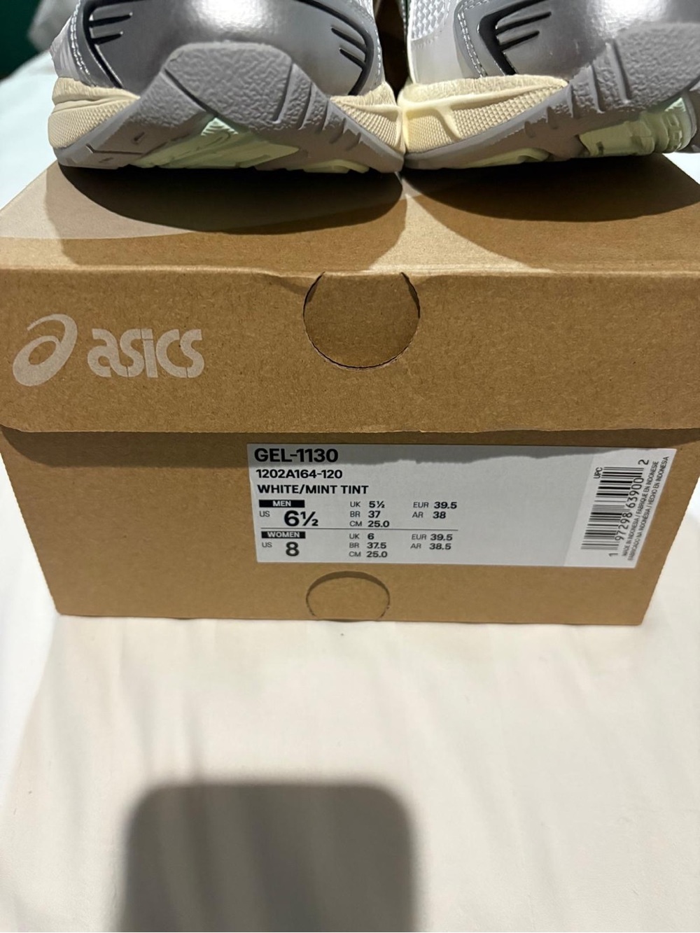 Asics White, Mint & Silver Performance Running Shoes - Picture 4 of 4
